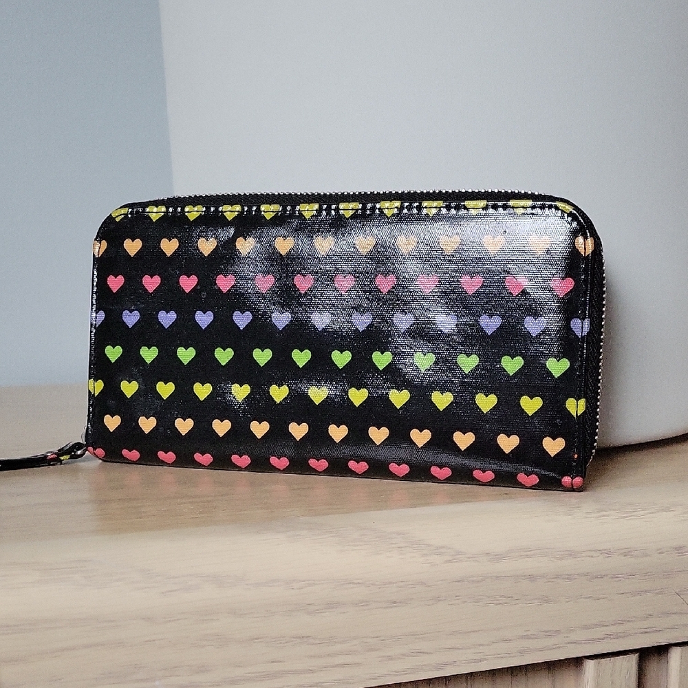 Cooperative Black w Rainbow Hearts Pattern Full Zip Accordian PVC Wallet